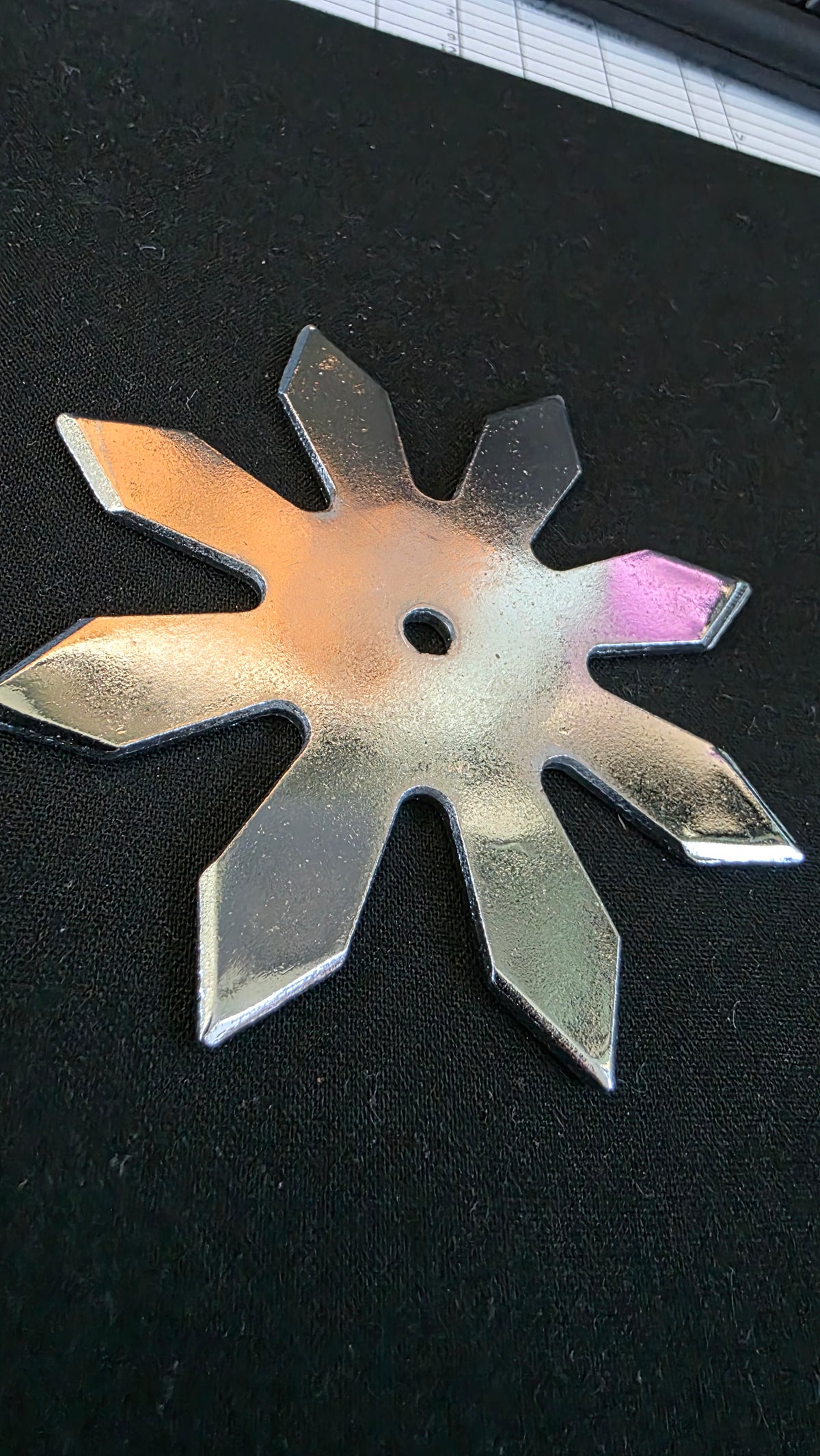 8 POINT PRO DRAGON STYLE SILVER 3.5 INCH TAIWAN Ref 8076