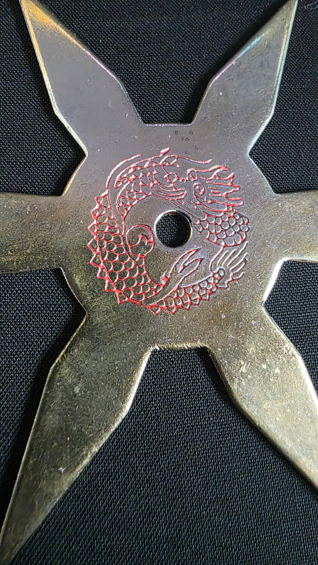 6 POINT GOLD W/ RED DRAGON DESIGN TAIWAN 4.5 INCH Ref 6010