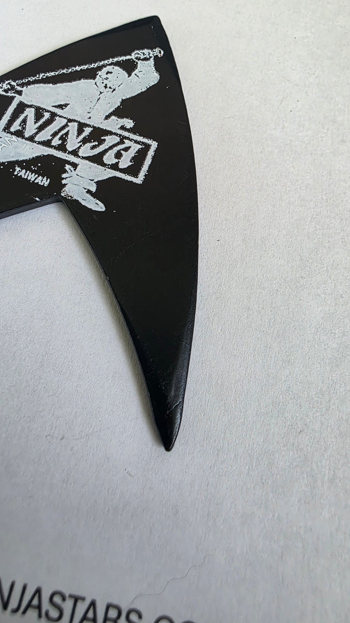 3 POINT BLACK W/ WHITE NINJA DESIGN Ref 3004
