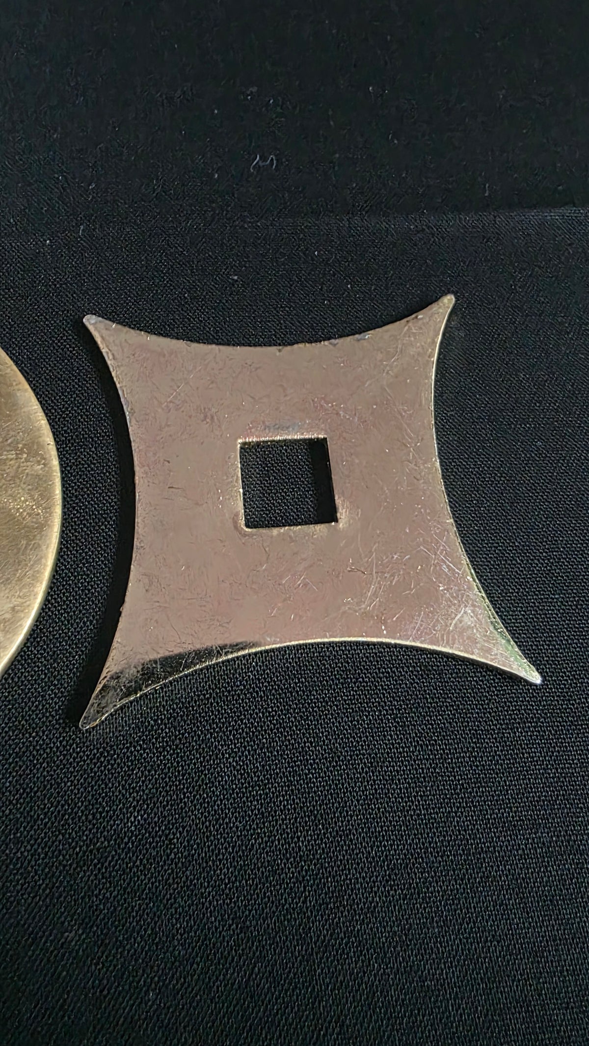VINTAGE 4 POINT SHURIKEN NINJA BELT BUCKLE TAIWAN Ref 4028