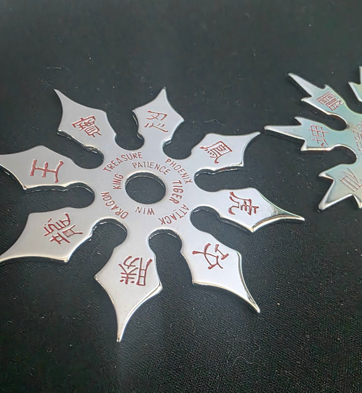2 PACK 8 POINT SILVER W/ RED DESIGNS 3.25 INCH TAIWAN Ref 8074