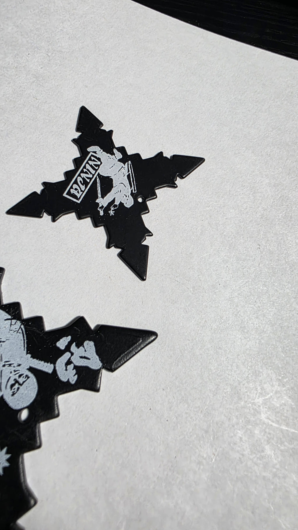 4 POINT BLACK W/ WHITE NINJA DESIGN 2 PACK Ref 4014