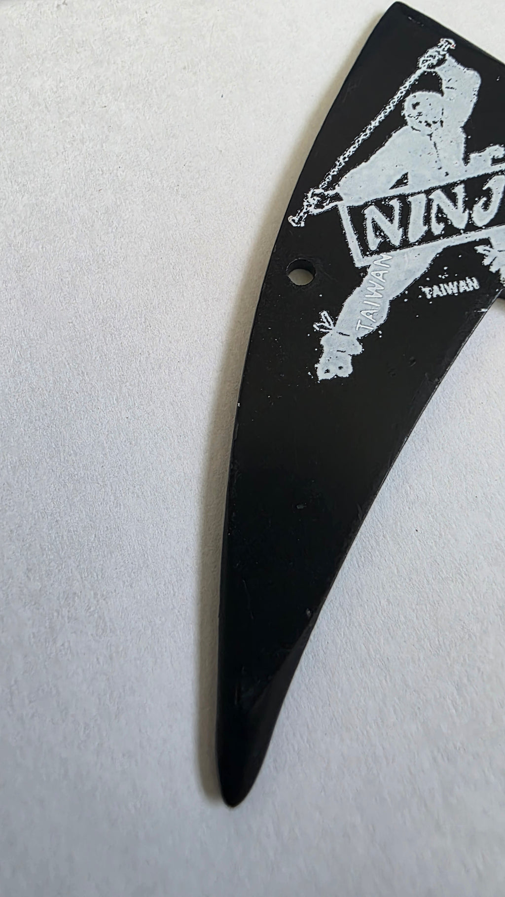 3 POINT BLACK W/ WHITE NINJA DESIGN Ref 3004