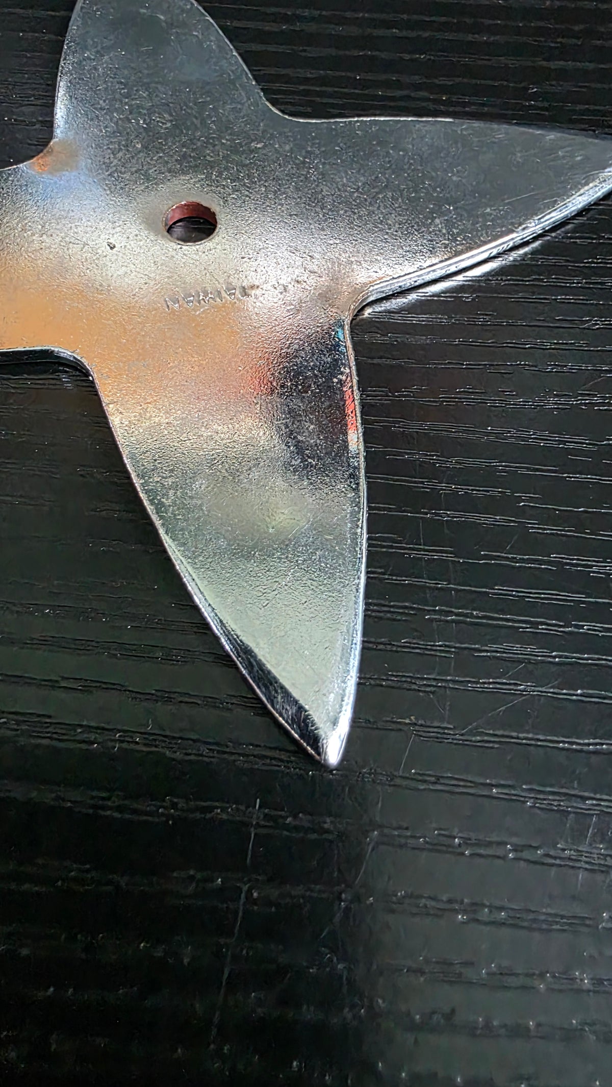 4 POINT SILVER W/RED DRAGON DESIGN TAIWAN Ref 4008