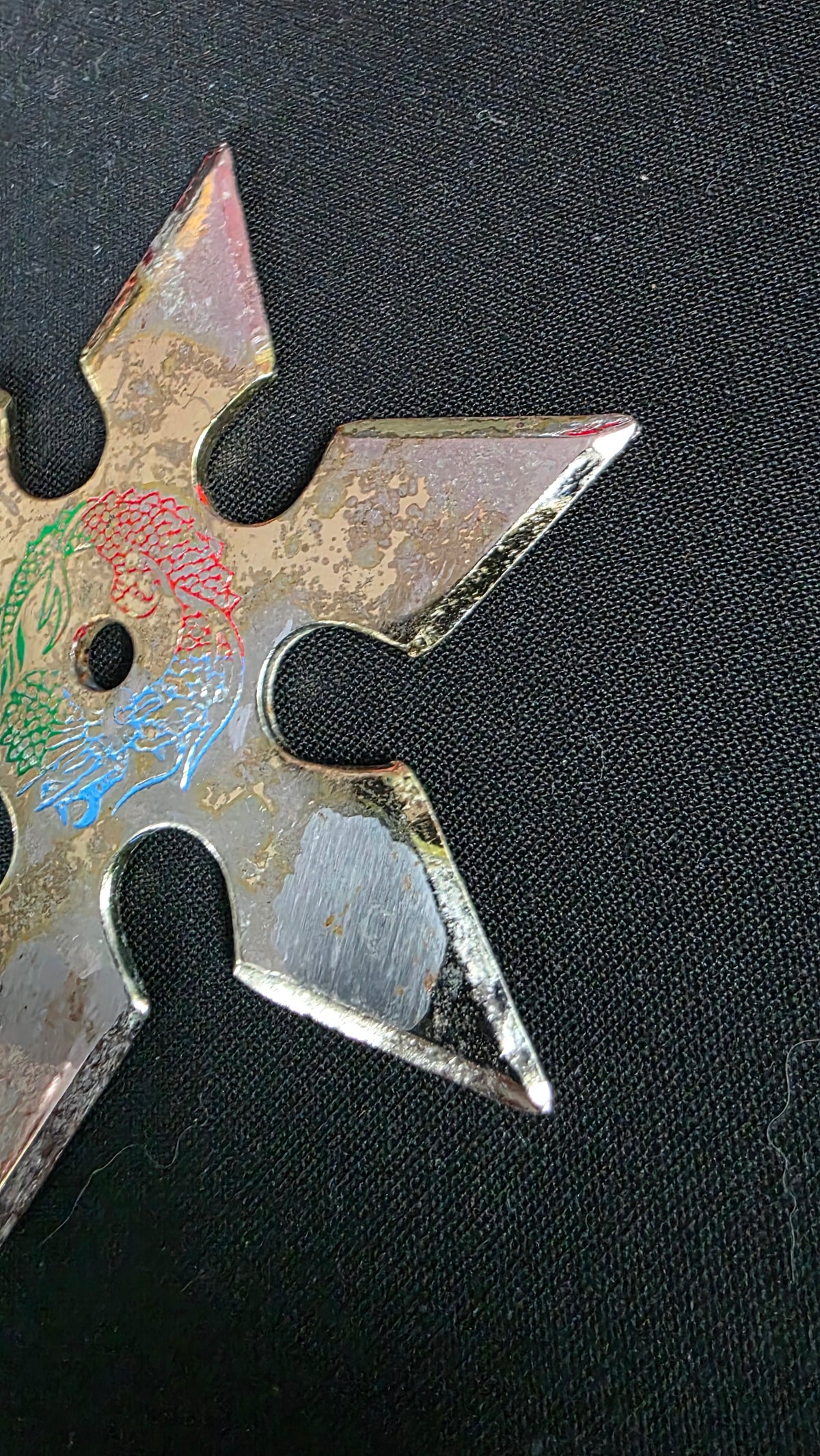 6 POINT (DAMAGED) W/RAINBOW DRAGON DESIGN 3.5 INCH TAIWAN Ref 6015