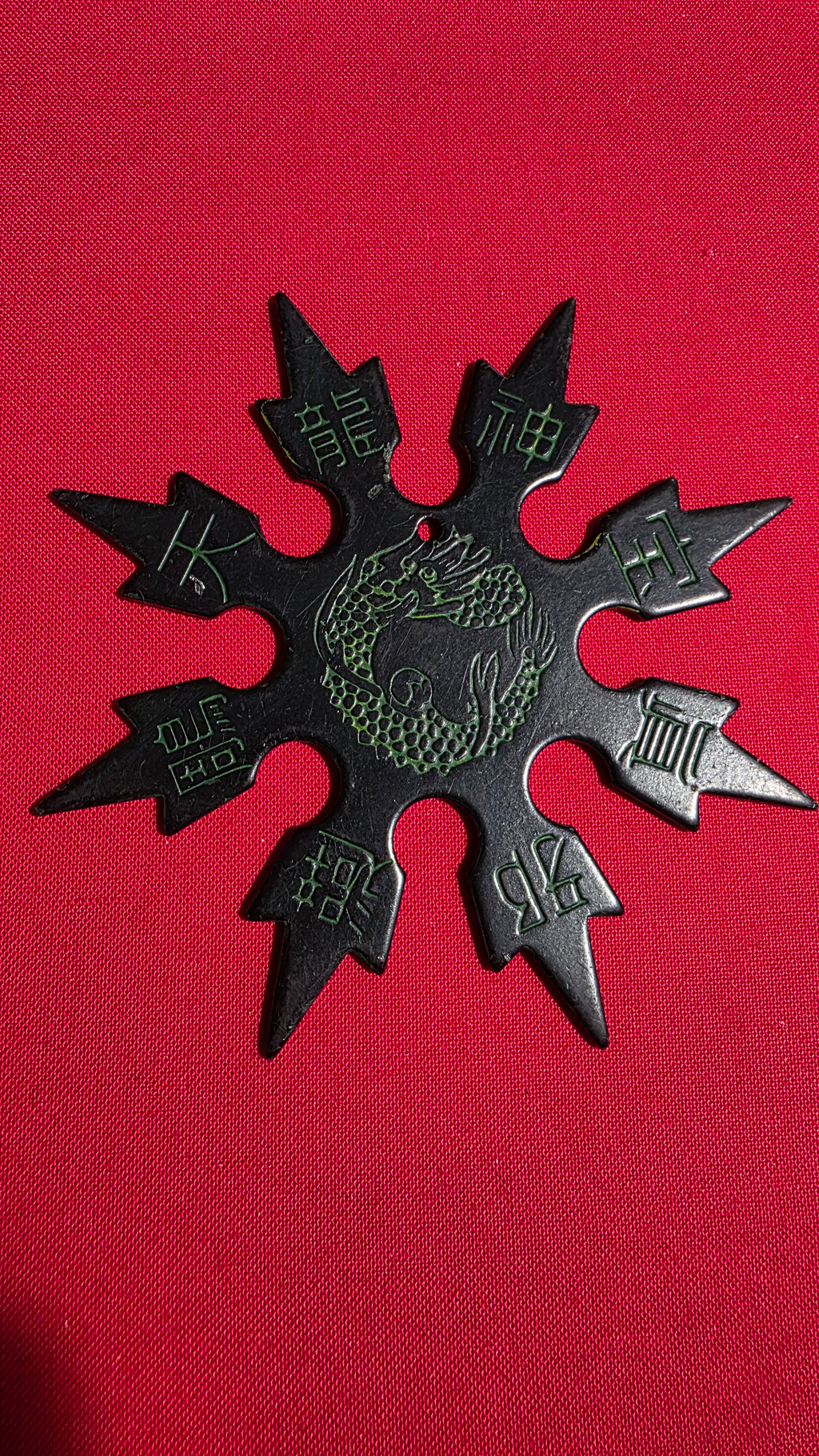 8 POINT BLACK W/ GREEN DRAGON DESIGN TAIWAN 4 INCH Ref 8051
