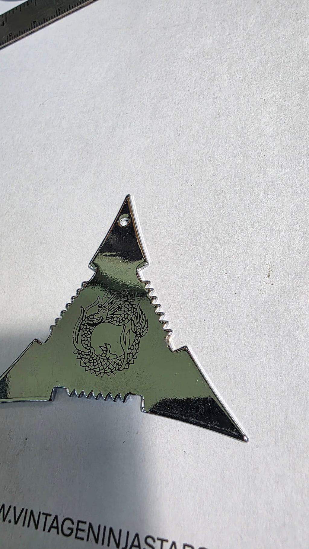 3 POINT SILVER TRIANGLE WITH DRAGON DESIGN Ref 3005