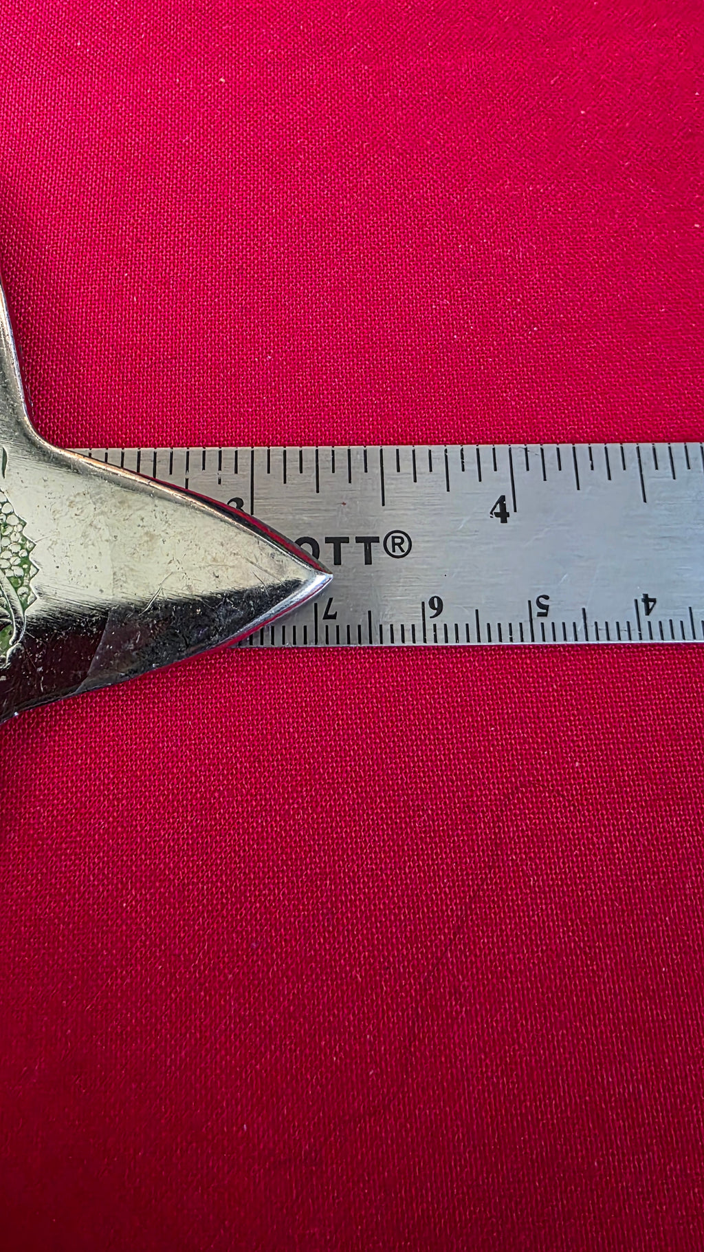 4 POINT SILVER W/ DRAGON DESIGN KOREA 3.25 INCH Ref 4029