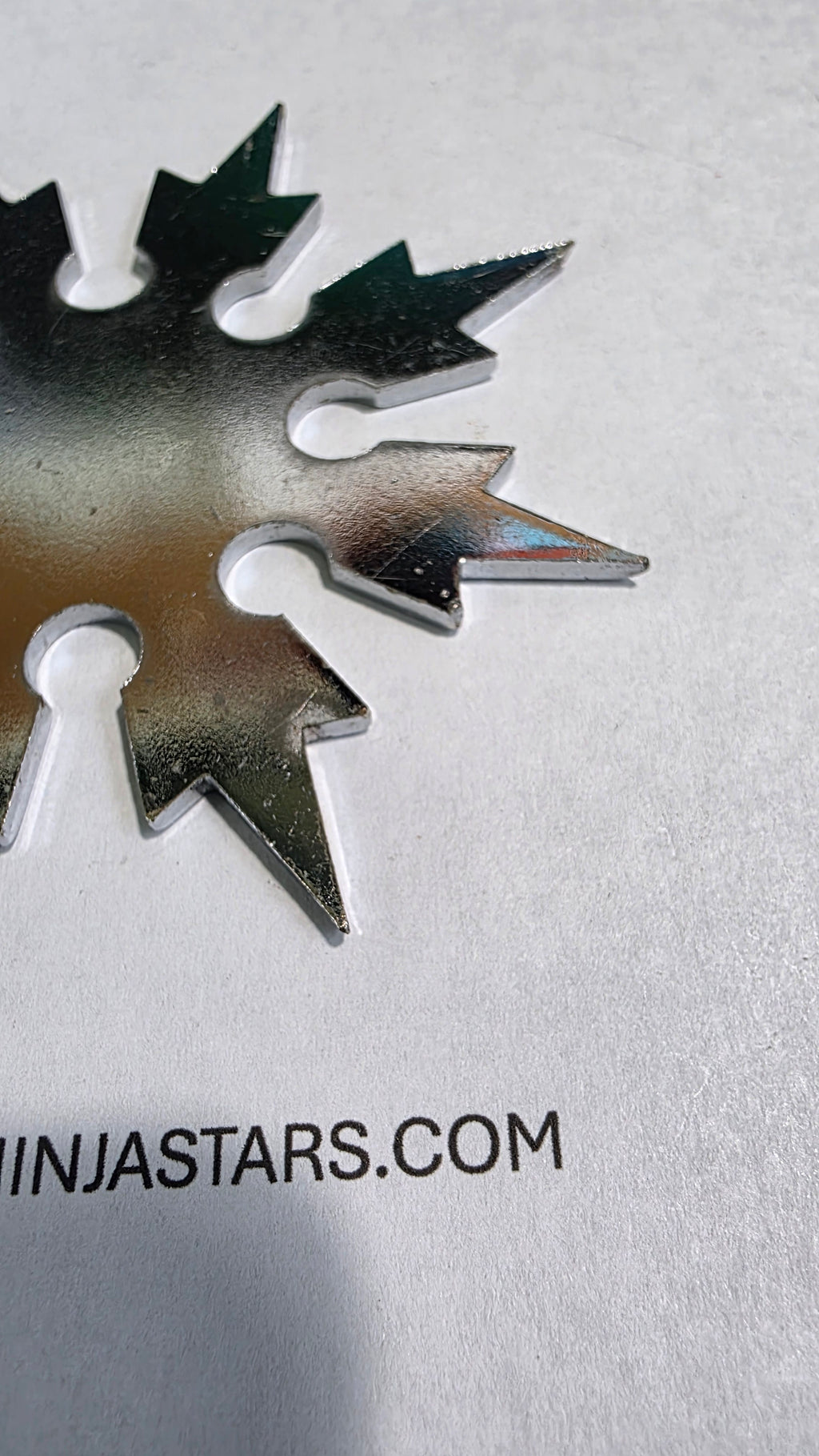 8 POINT SILVER SNOWFLAKE W/ YIN YANG DESIGN Ref 8010