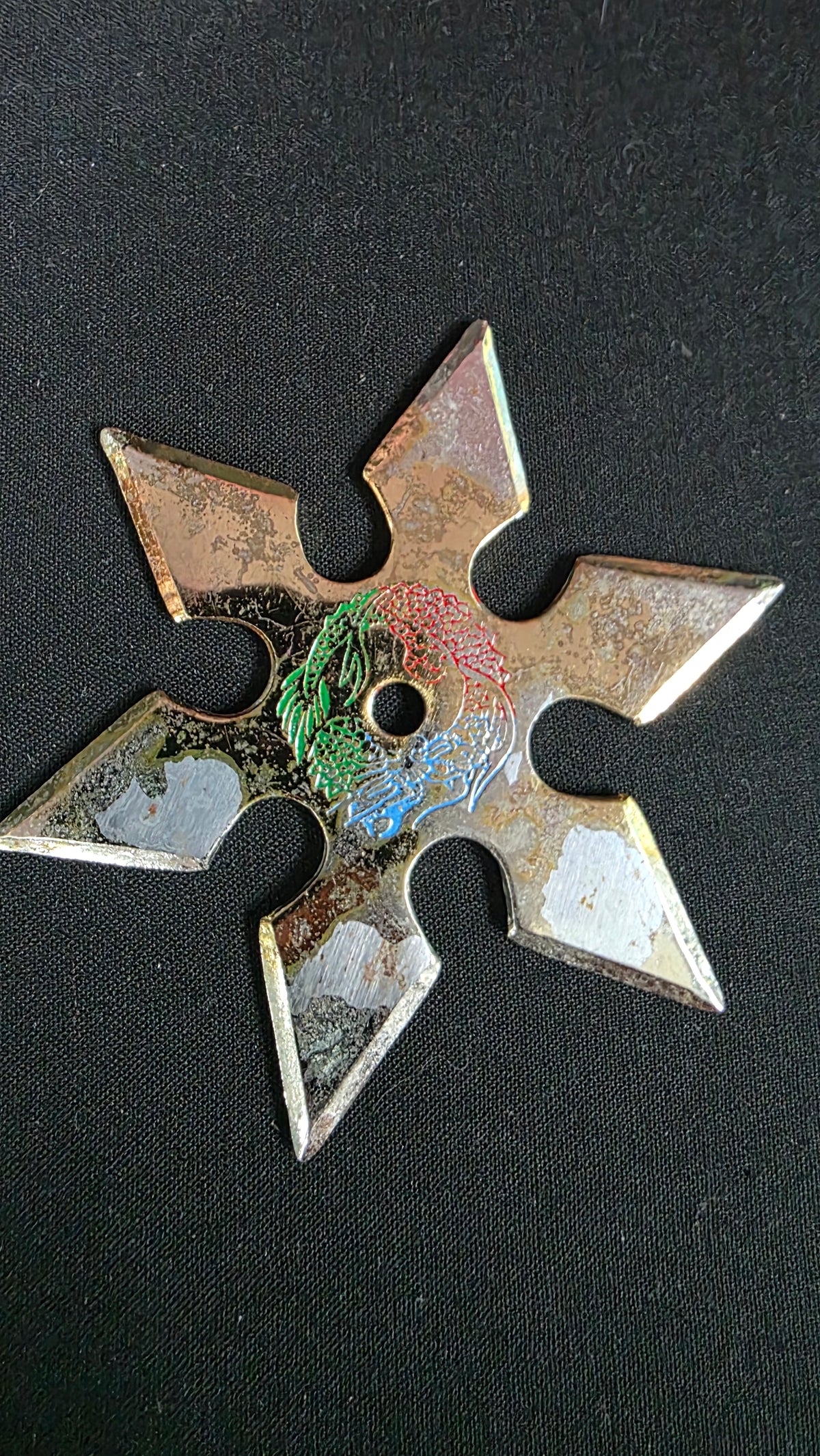 6 POINT (DAMAGED) W/RAINBOW DRAGON DESIGN 3.5 INCH TAIWAN Ref 6015