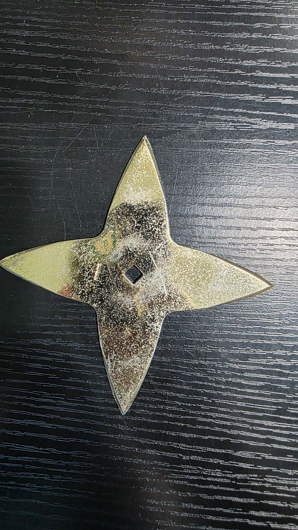 4 POINT GOLD W/ RAINBOW DRAGON SHURIKEN Ref 4001