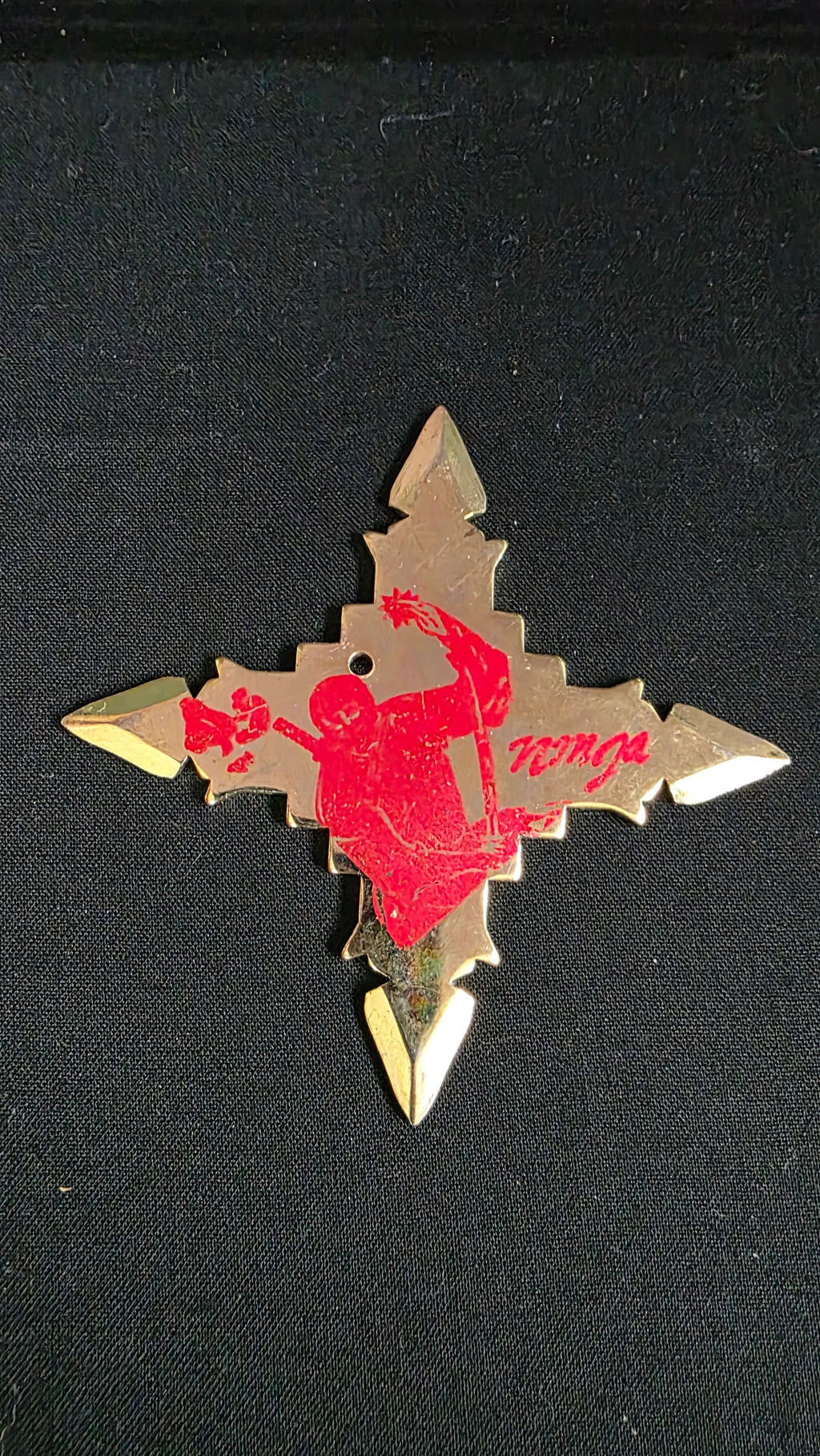 8 POINT GOLD W/ RED NINJA DESIGN 3.5 INCH TAIWAN Ref 4035