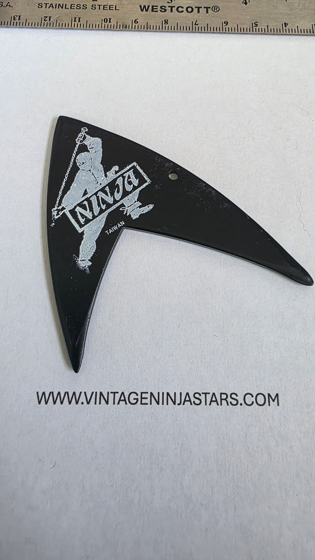 3 POINT BLACK W/ WHITE NINJA DESIGN Ref 3004