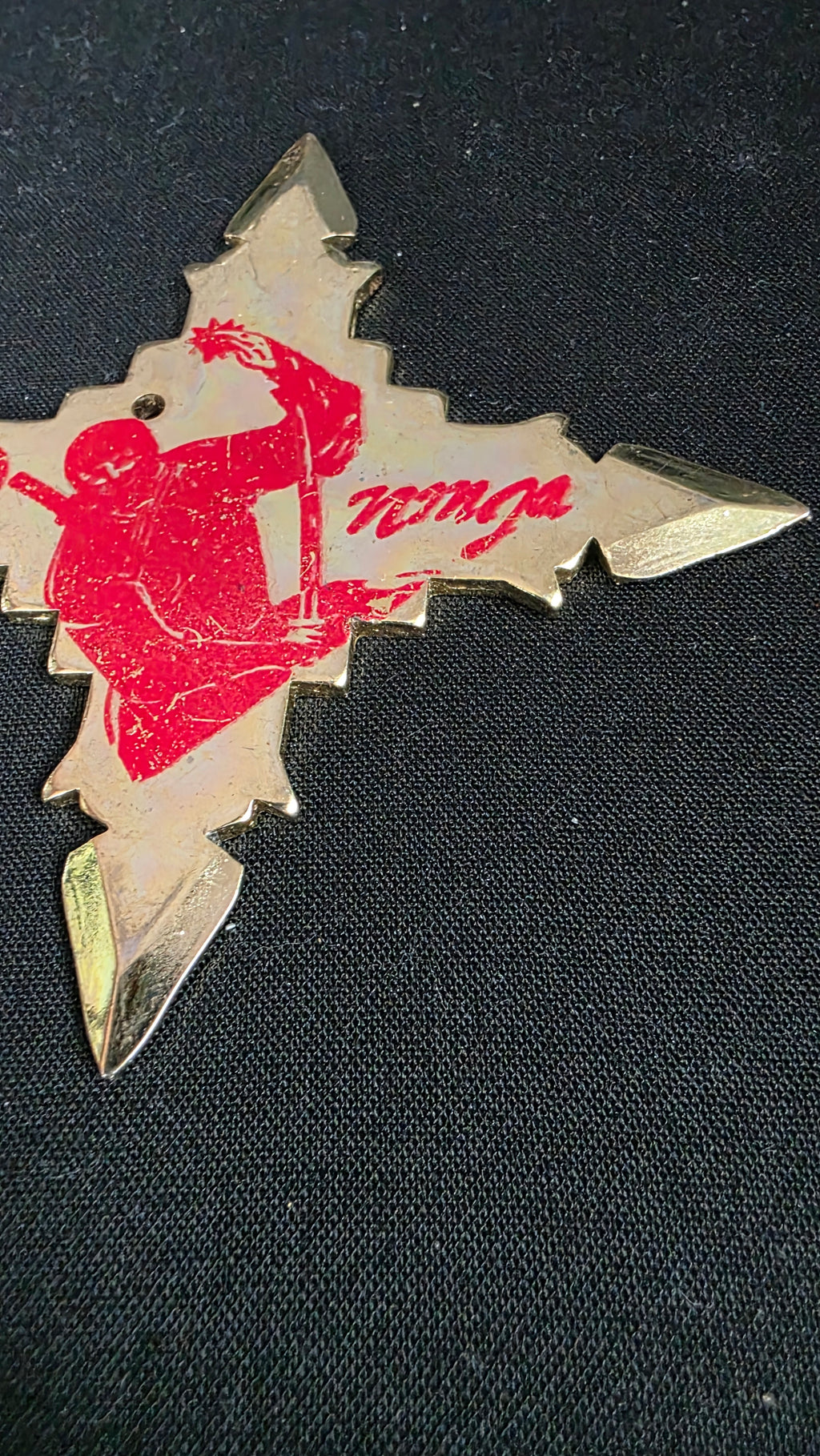 8 POINT GOLD W/ RED NINJA DESIGN 3.5 INCH TAIWAN Ref 4035