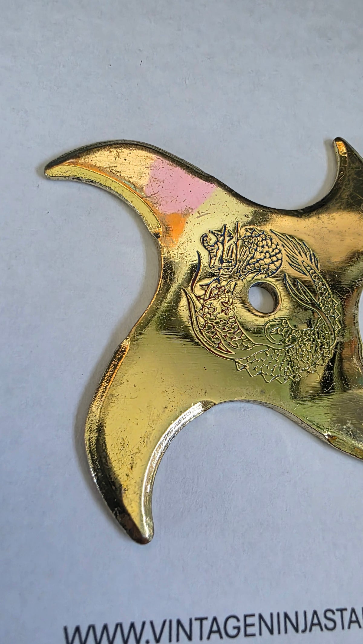 4 POINT GOLD W/ RAINBOW DRAGON DESIGN 3 1/2 INCH TAIWAN Ref 4019
