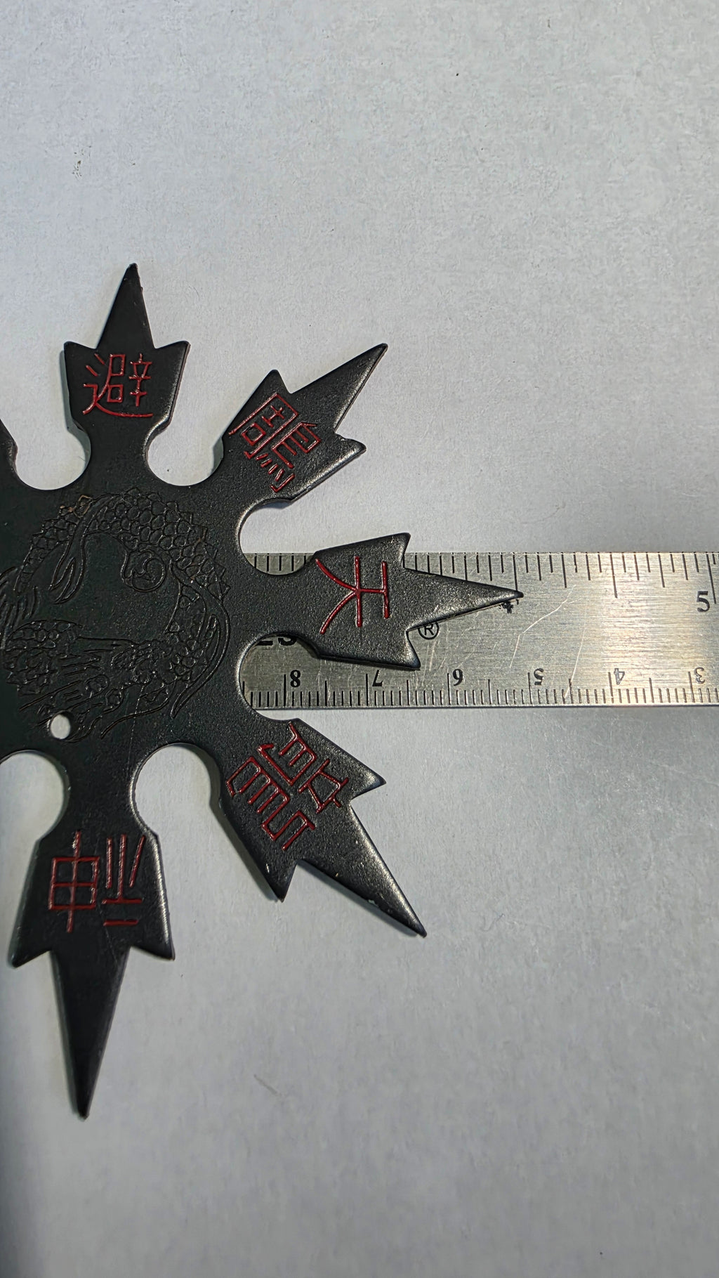 8 POINT BLACK SNOWFLAKE STYLE W/ DRAGON AND RED GRAPHICS WITH CASE TAIWAN Ref 8013
