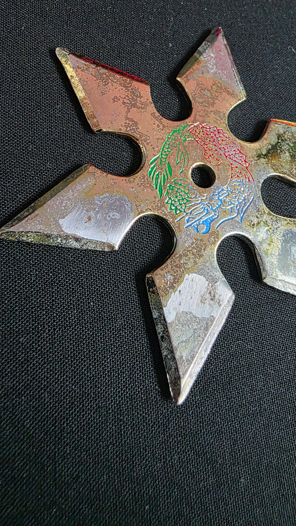 6 POINT (DAMAGED) W/RAINBOW DRAGON DESIGN 3.5 INCH TAIWAN Ref 6015