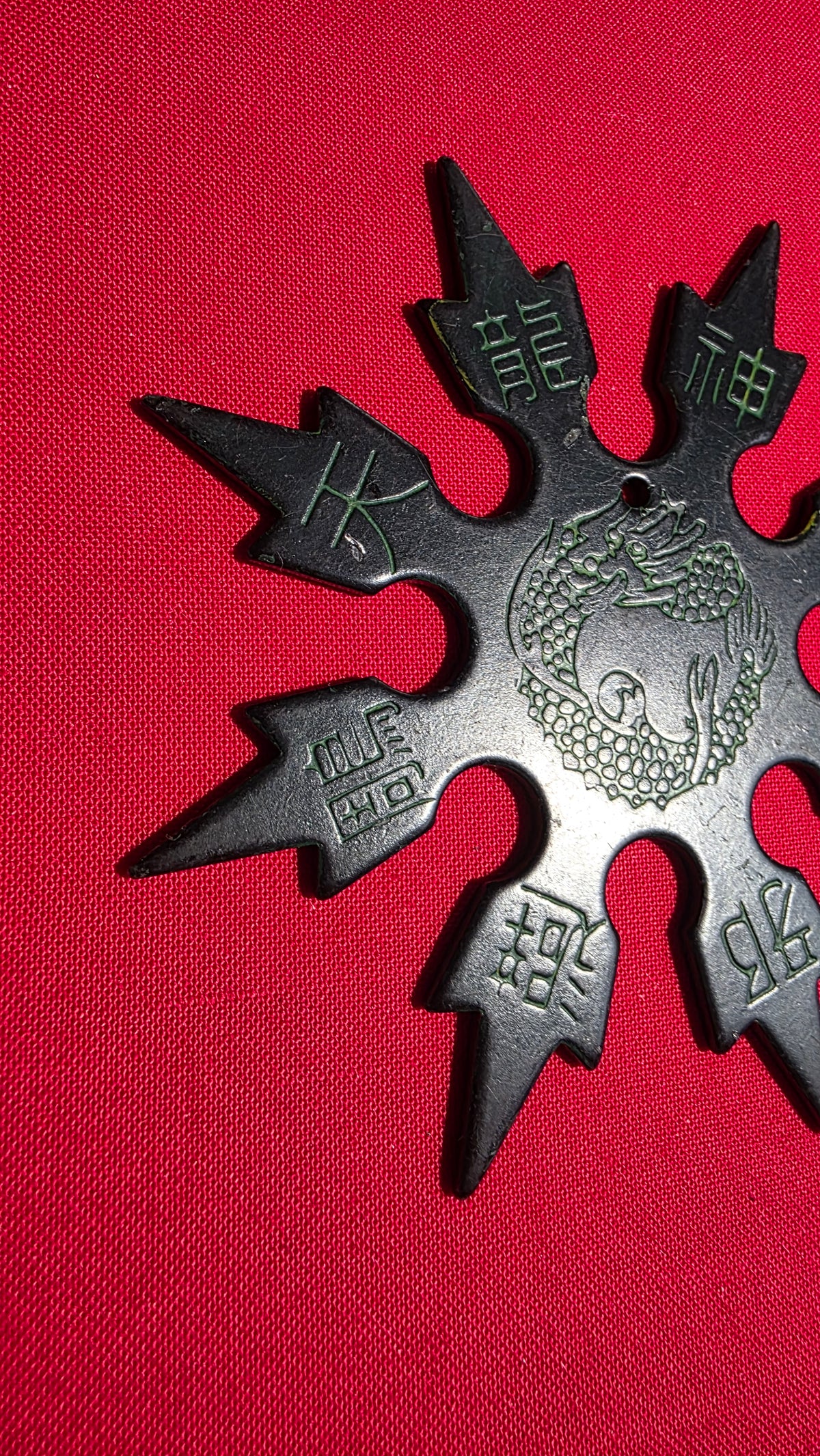 8 POINT BLACK W/ GREEN DRAGON DESIGN TAIWAN 4 INCH Ref 8051