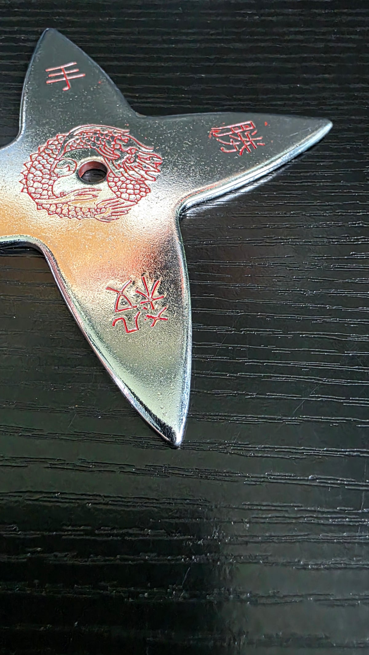 4 POINT SILVER W/RED DRAGON DESIGN TAIWAN Ref 4008