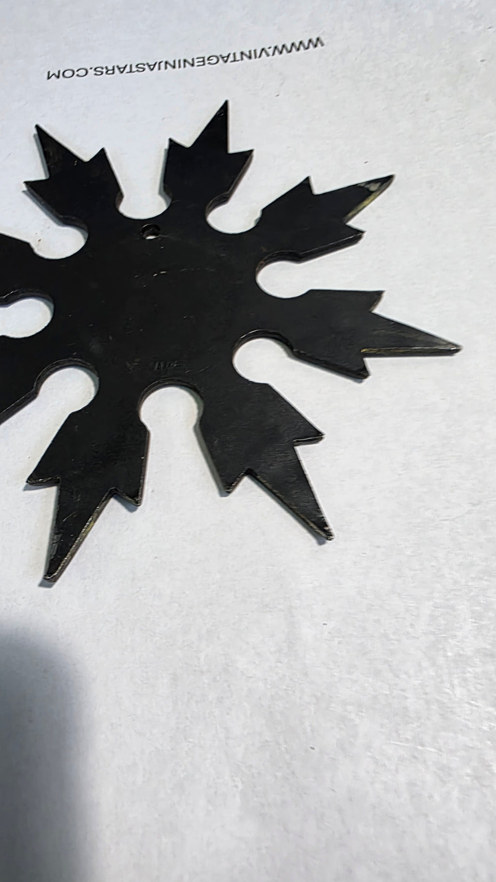 8 POINT BLACK SNOWFLAKE STYLE W/ DRAGON AND RED GRAPHICS WITH CASE TAIWAN Ref 8013
