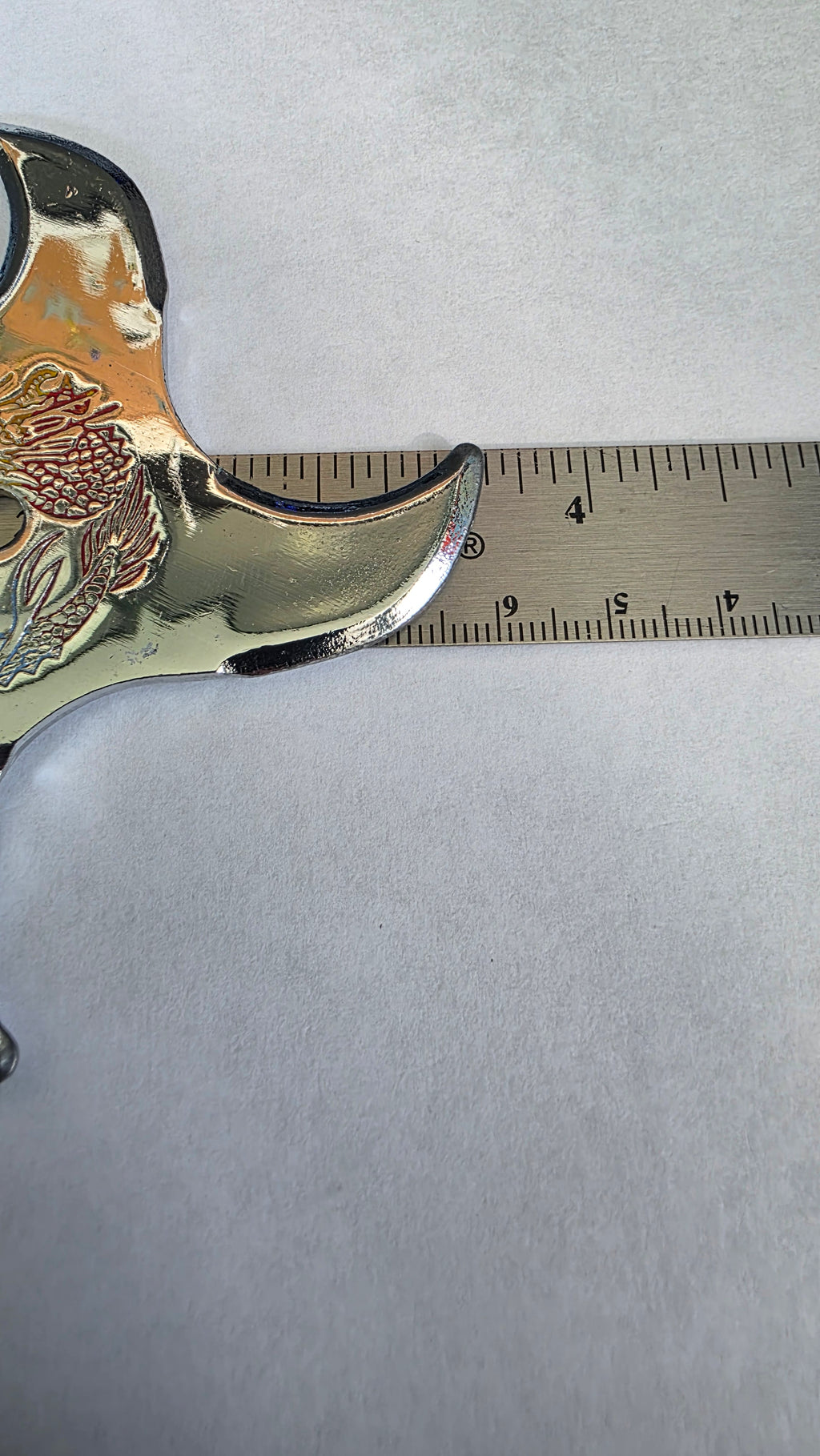 4 POINT SILVER W/ RAINBOW DRAGON 3 1/2 INCH TAIWAN Ref 4020