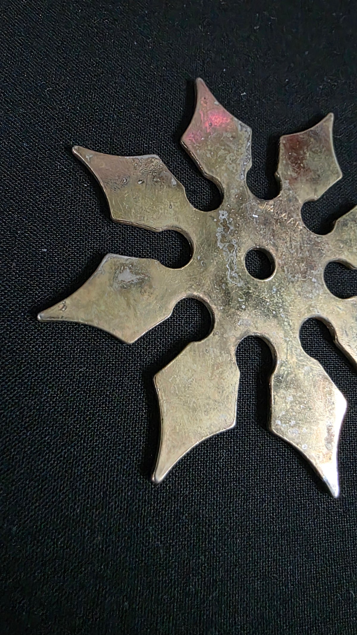 8 POINT GOLD W/ RED DESIGNS 3.25 INCH TAIWAN Ref 8046