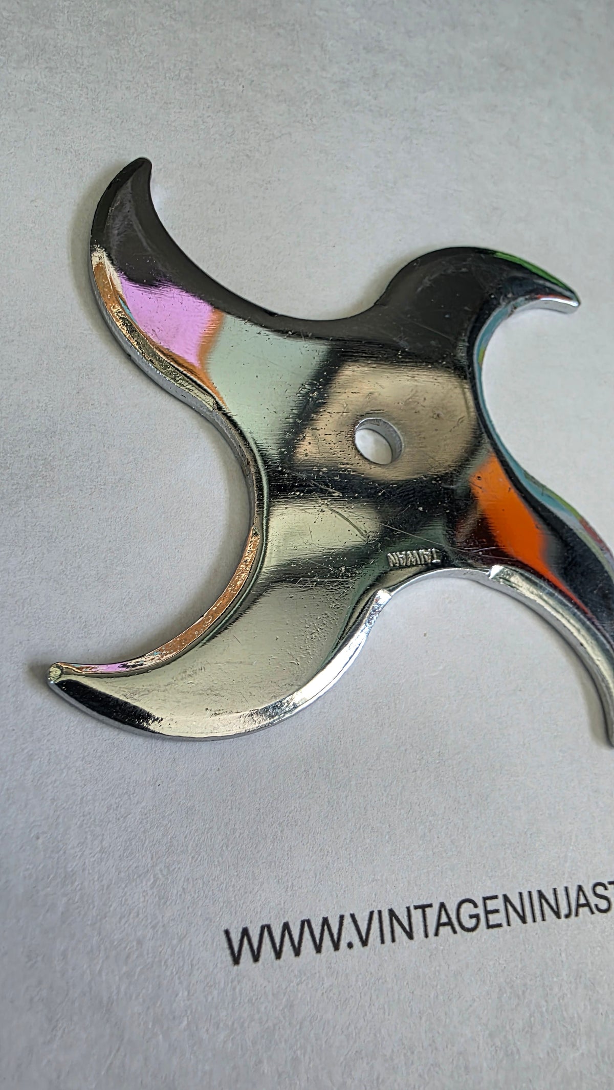 4 POINT SILVER W/ DRAGON DESIGN 3 1/2 INCH TAIWAN Ref 4021