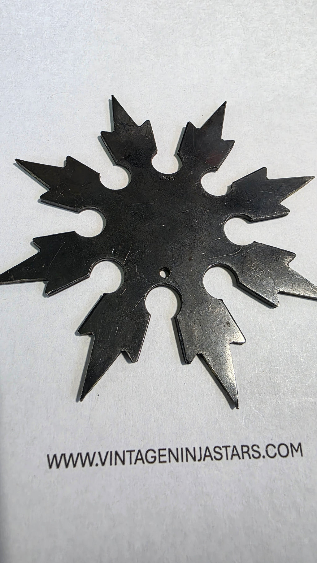 8 POINT DARK GREY SNOWFLAKE STYLE W/ GREEN DRAGON DESIGN JAPAN Ref 8012
