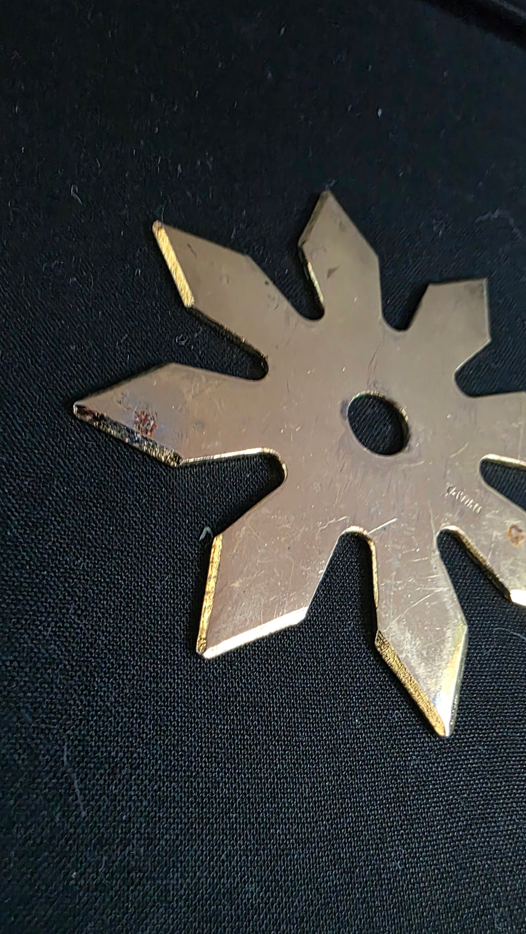 8 POINT GOLD W/ MULTICOLORED DESIGNS TAIWAN 3.25 INCH Ref 8068