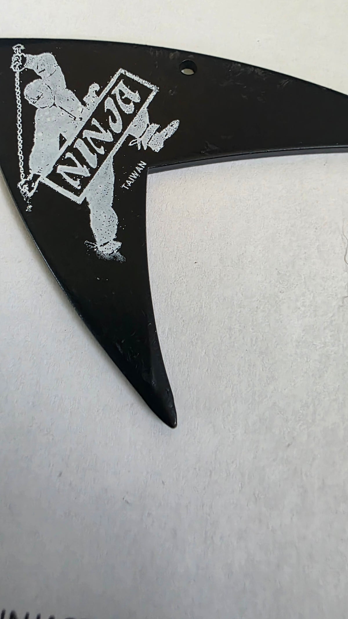 3 POINT BLACK W/ WHITE NINJA DESIGN Ref 3004