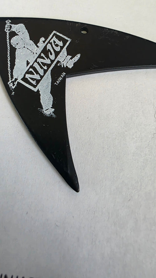 3 POINT BLACK W/ WHITE NINJA DESIGN Ref 3004