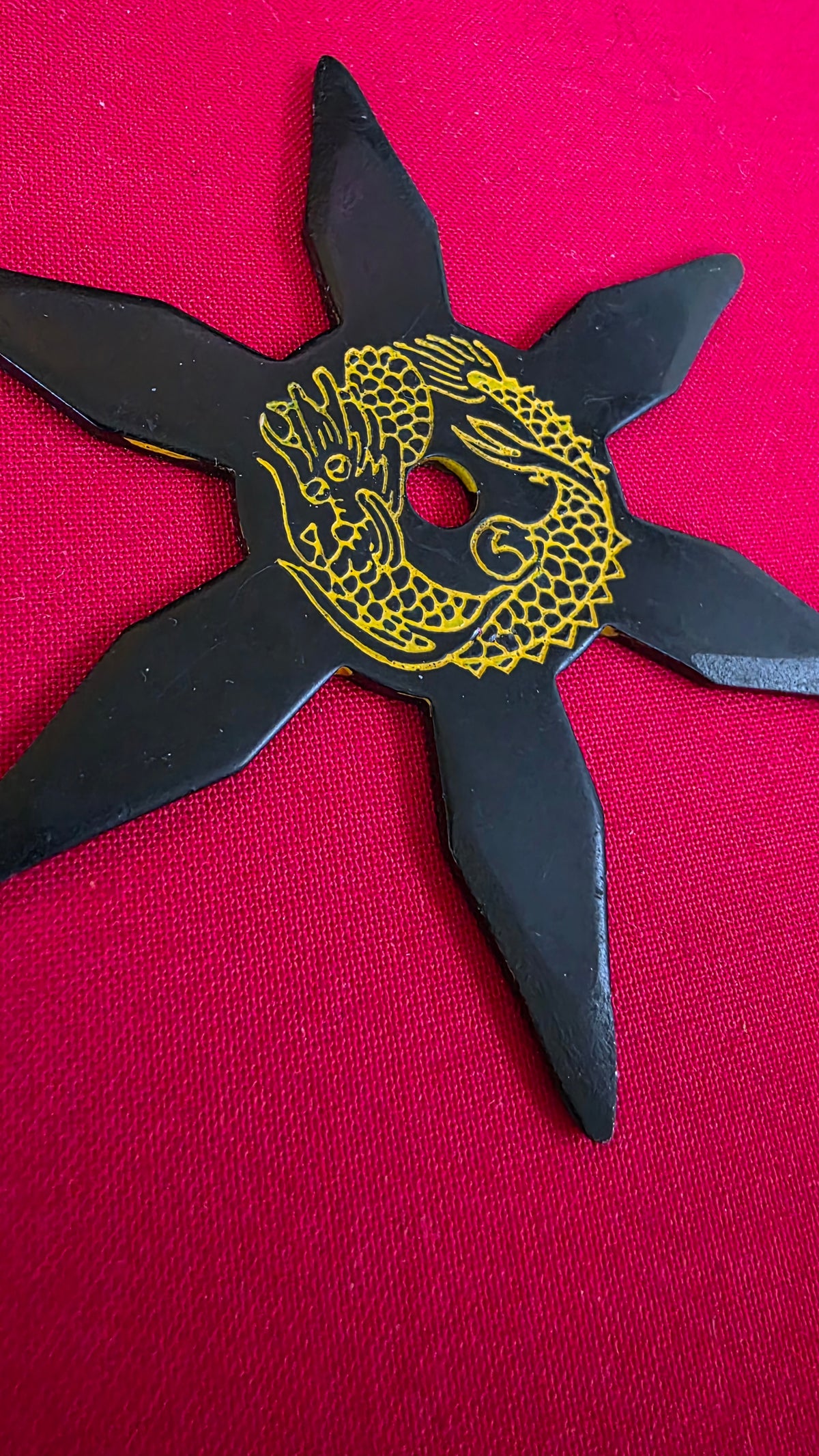 6 POINT BLACK W/ YELLOW DRAGON DESIGN 3.5 INCH TAIWAN Ref 6013