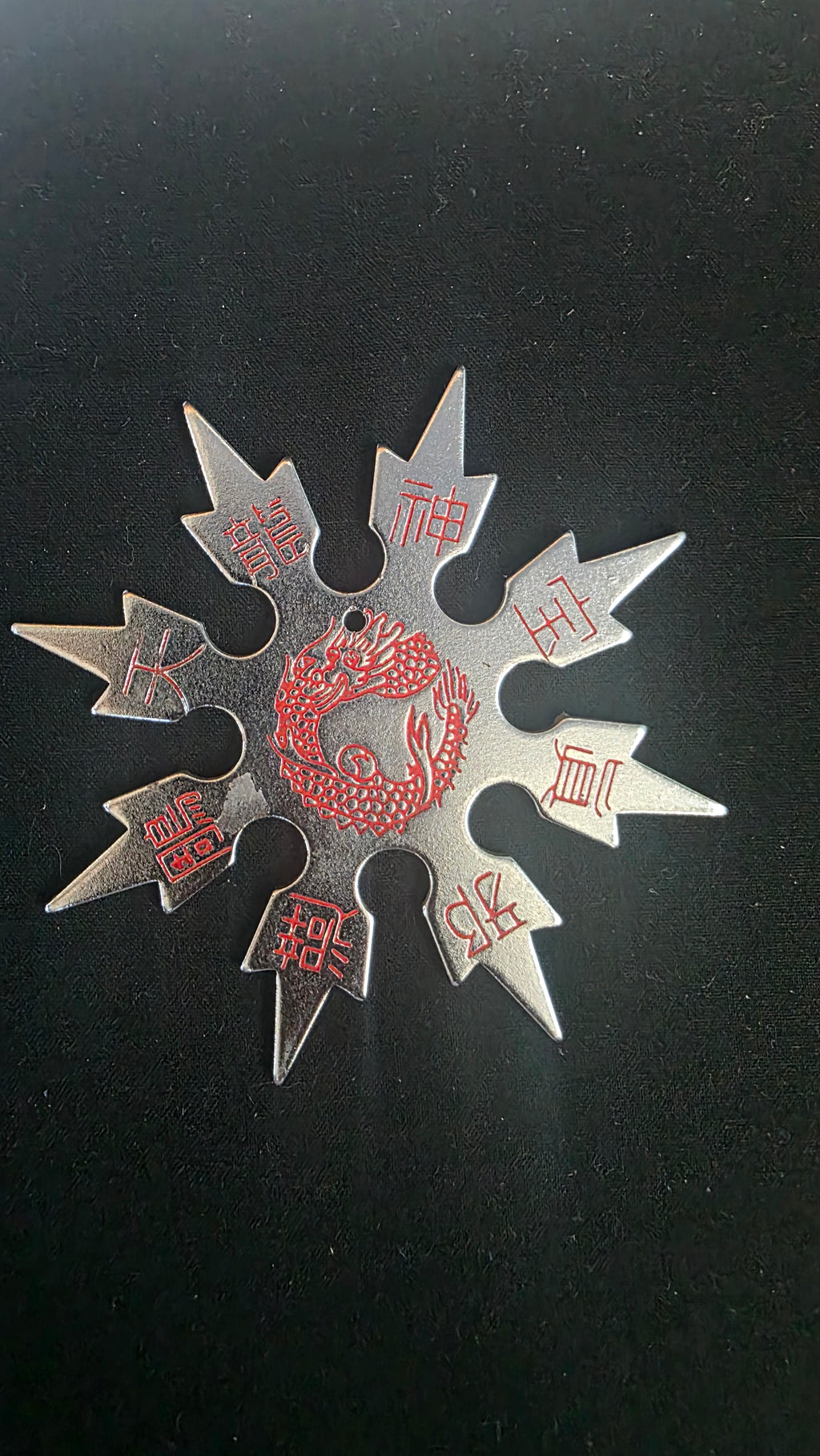8 POINT SILVER W/ RED DRAGON DESIGN 4 INCH TAIWAN Ref 8073