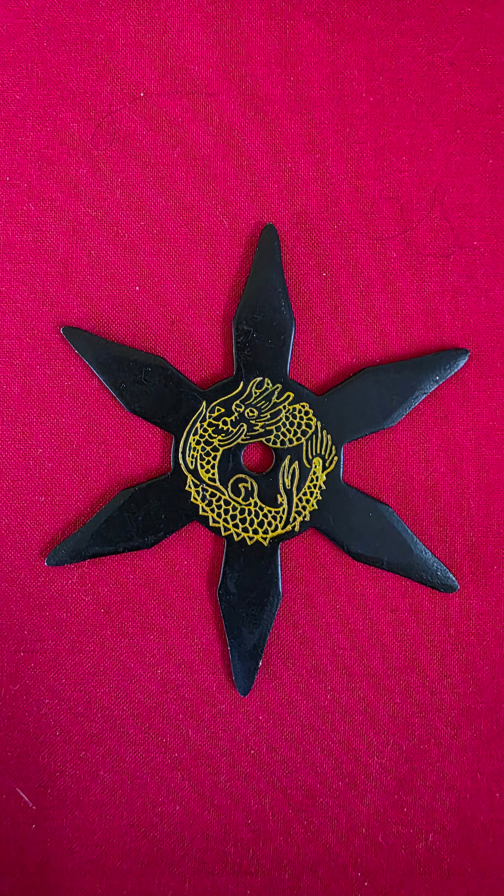 6 POINT BLACK W/ YELLOW DRAGON DESIGN 3.5 INCH TAIWAN Ref 6013