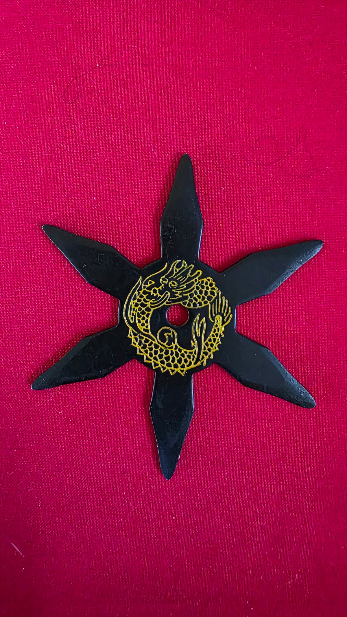 6 POINT BLACK W/ YELLOW DRAGON DESIGN 3.5 INCH TAIWAN Ref 6013