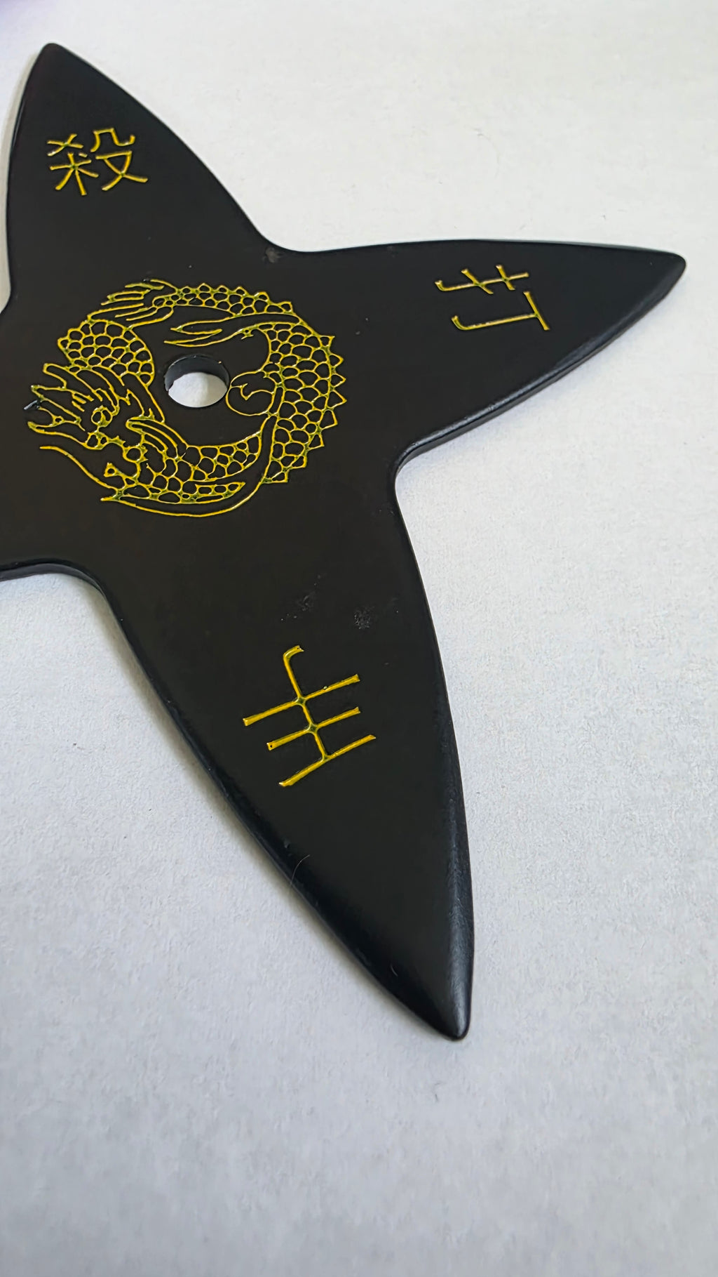 4 POINT BLACK W/ YELLOW DRAGON TAIWAN Ref 4010