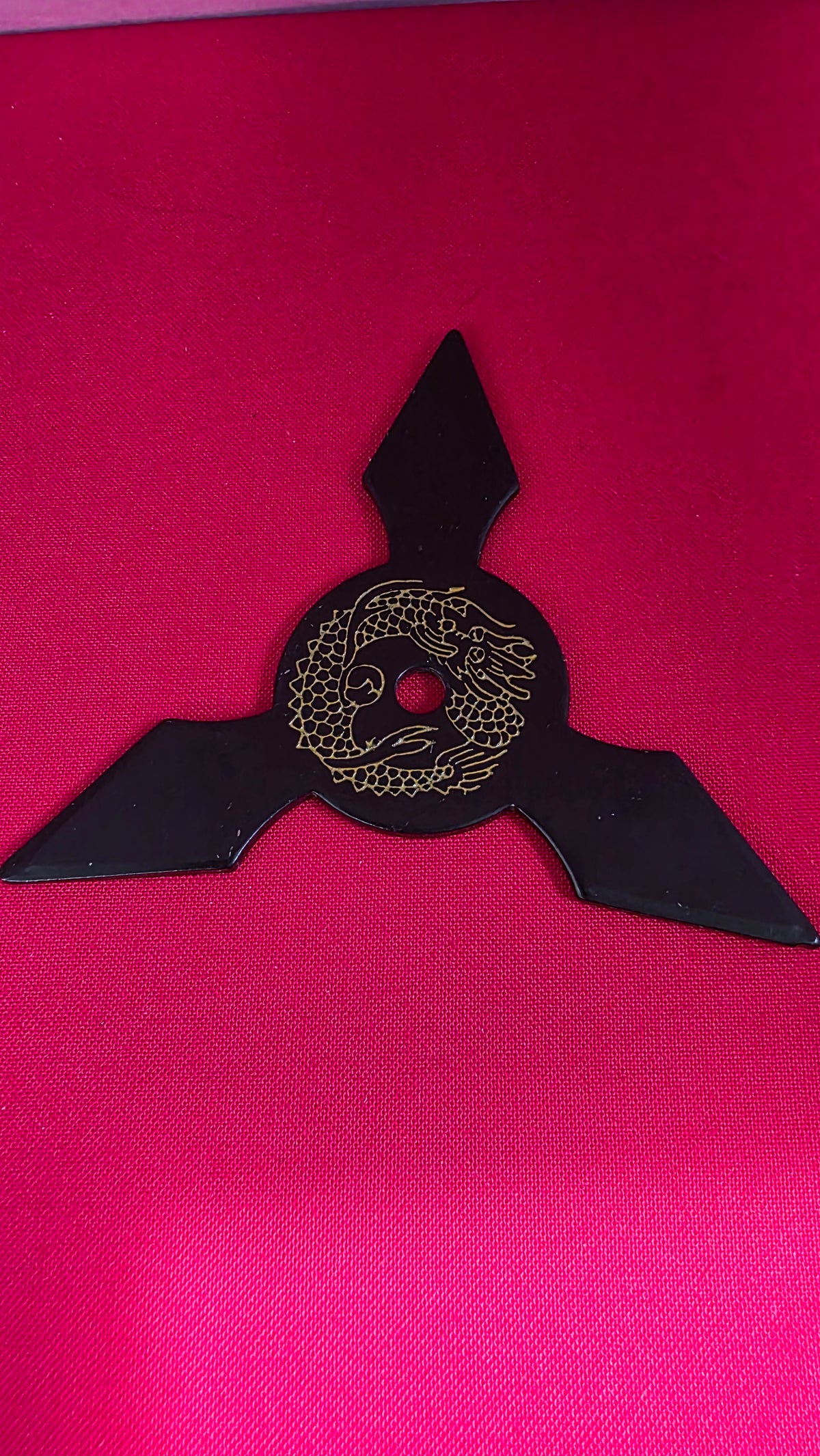 3 POINT BLACK W/ YELLOW DRAGON DESIGN 3.5 INCH Ref 3007