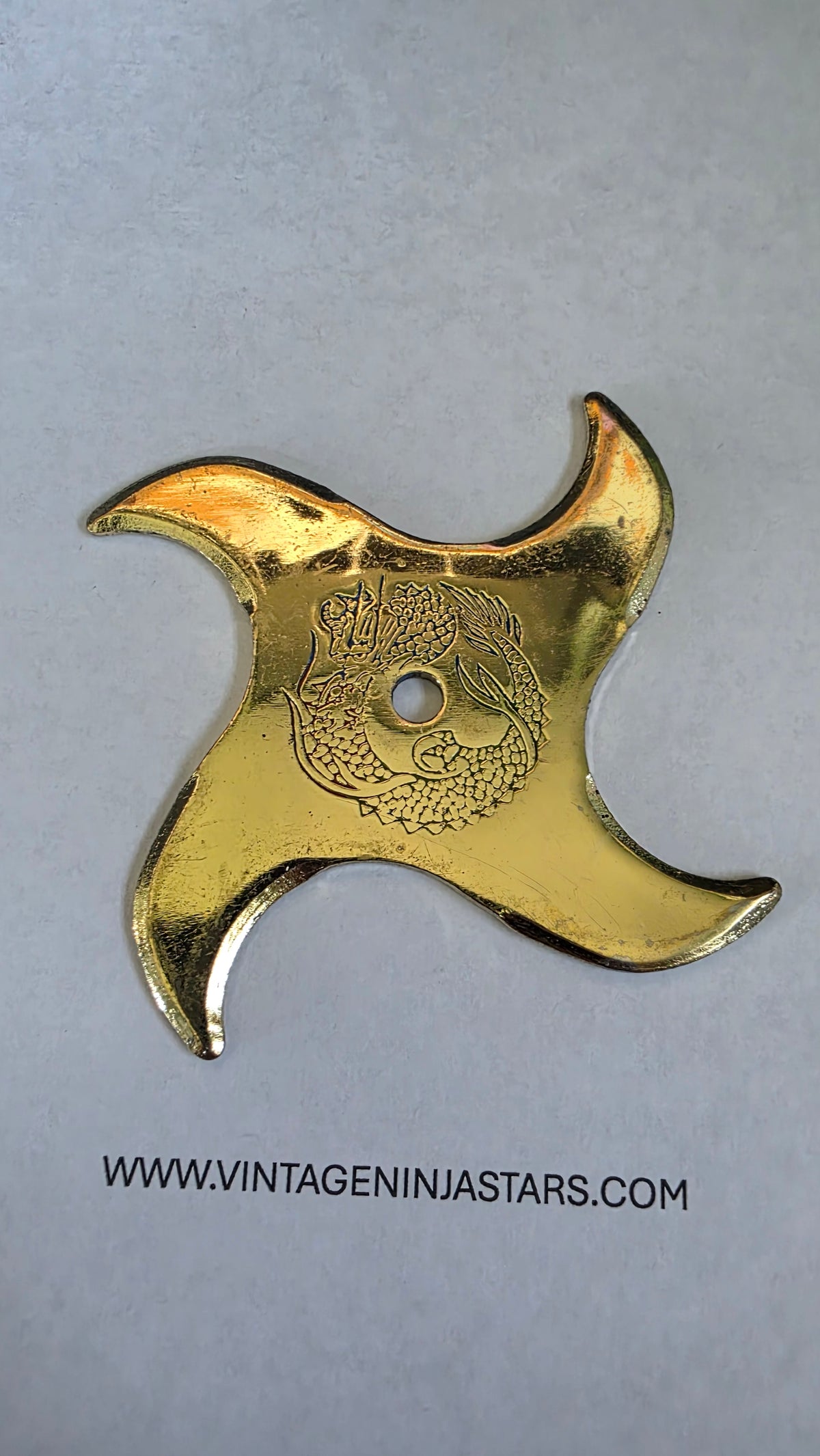 4 POINT GOLD W/ RAINBOW DRAGON DESIGN 3 1/2 INCH TAIWAN Ref 4019