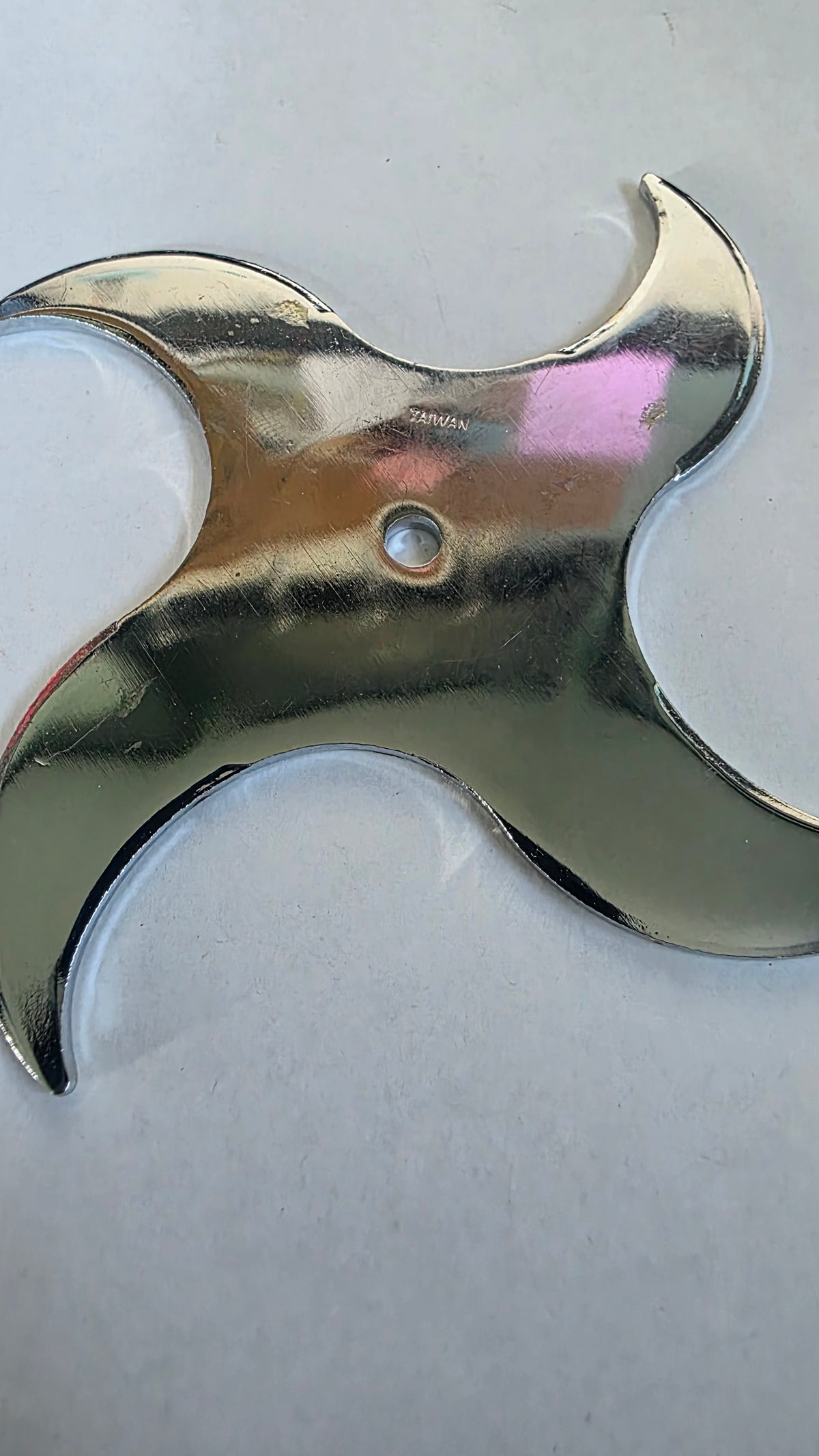 4 POINT SILVER W/ DRAGON DESIGN 4 1/4 INCH TAIWAN Ref 4015