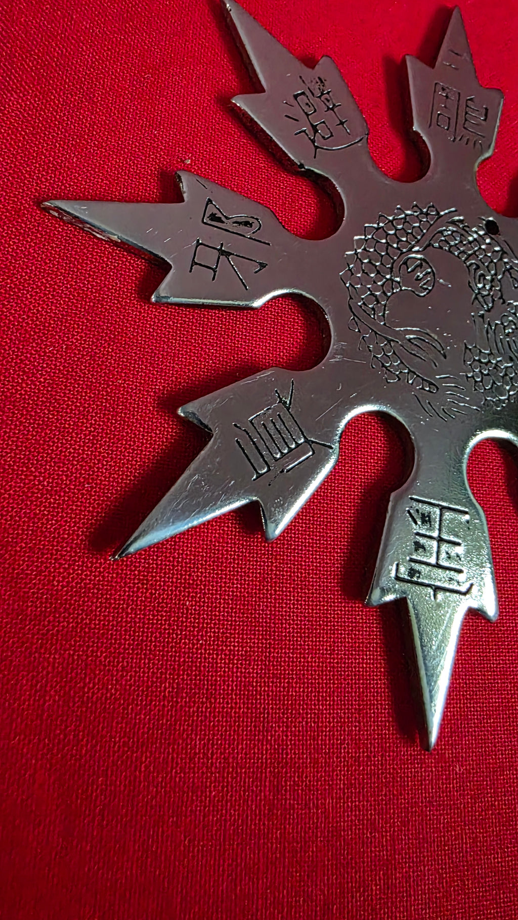 8 POINT DRAGON DESIGN "SNOWFLAKE" THROWING STAR TAIWAN Ref 8001